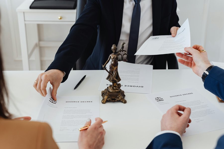 Building an Operations Manual That Actually Gets Used: Why Most Franchise Manuals Fail Before Page One